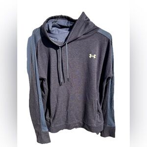 Under Armour Loose Funnel Neck Gray Sweatshirt Pocket Thumb Holes Women’s Large
